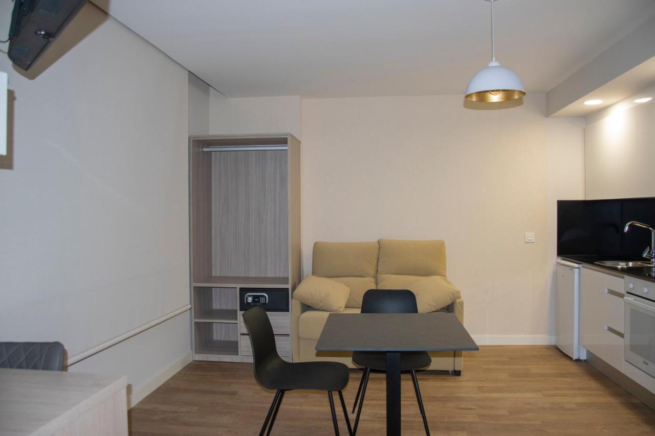 Aparthotel Essenzia De Castilla Aranda de Duero Eksteriør bilde