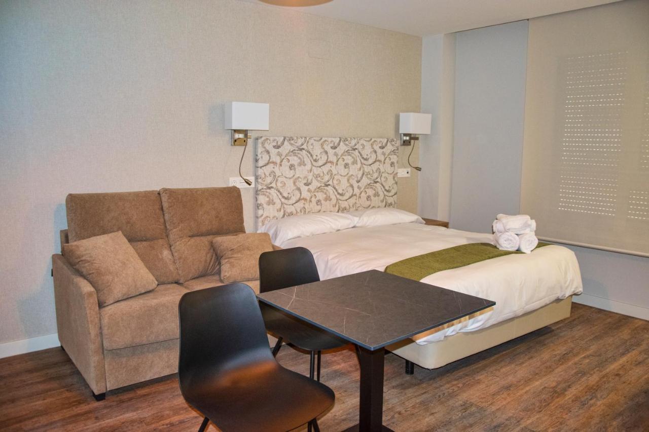 Aparthotel Essenzia De Castilla Aranda de Duero Eksteriør bilde