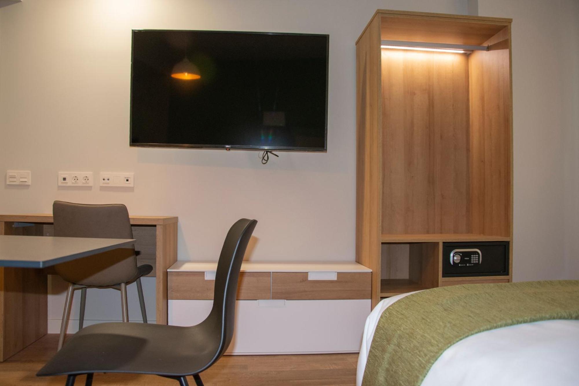 Aparthotel Essenzia De Castilla Aranda de Duero Eksteriør bilde