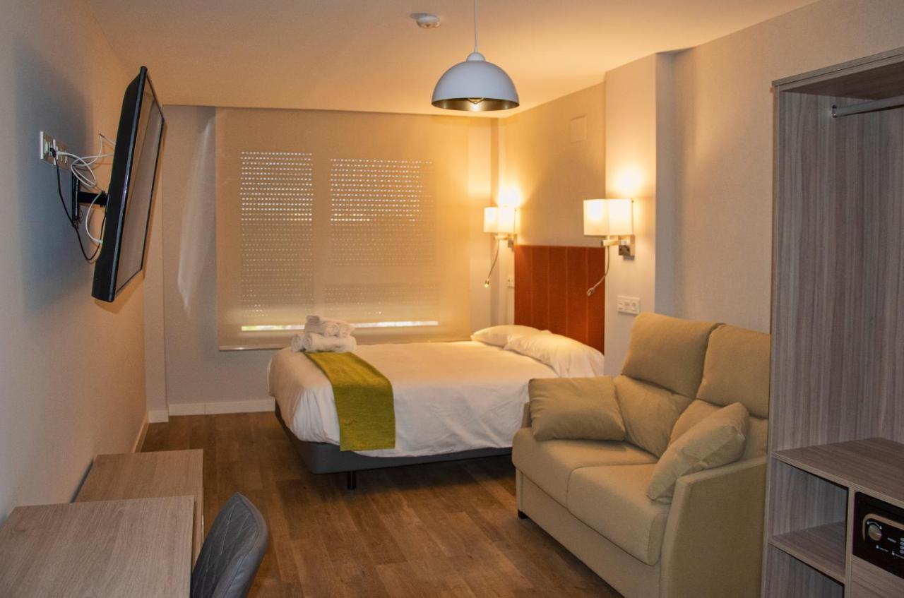 Aparthotel Essenzia De Castilla Aranda de Duero Eksteriør bilde